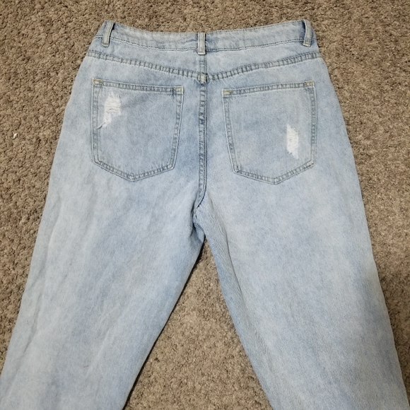 Ripped Jeans - Picture 3 of 3